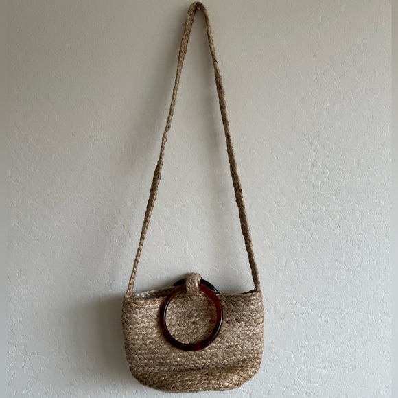 Main Character Aritzia mini jute bucket bag - Picture 1 of 4